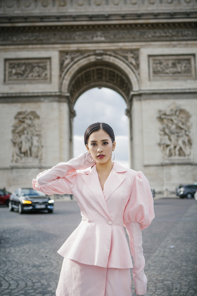 Hoa hậu Tiểu Vy gây dậy sóng MXH với thần thái đầy sắc sảo và thu hút trong bộ ảnh chụp tại Pháp - Ảnh 10.